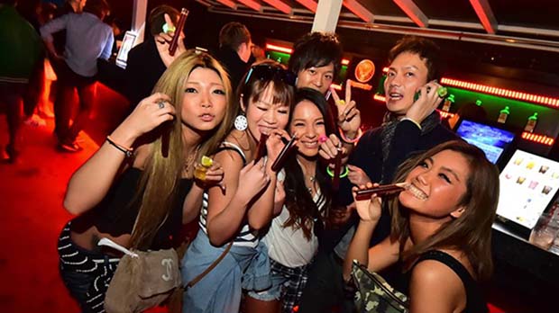 Nightlife in Tokyo-ageha Shinkiba Nightclub(1)