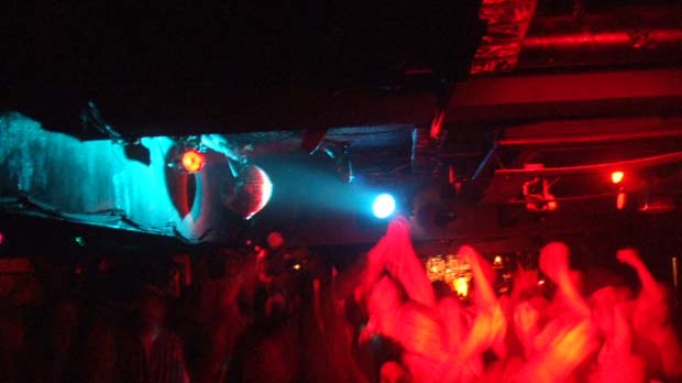 สถานบันเทิงยามค่ำคืน ในกรุงฮอกไกโด/SAPPORO-PRECIOUS HALL Nightclub(2)